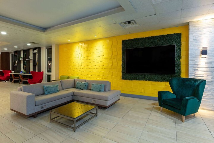 Hotel Interior 15 of 60