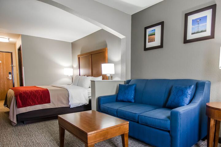 Comfort Inn & Suites Pittsburg KS