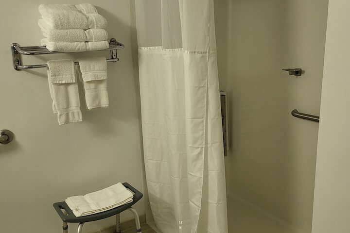 Room 38 of 49