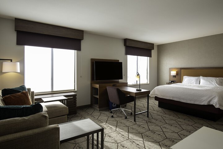 Room 34 of 51