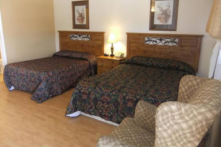 Room 12 of 27