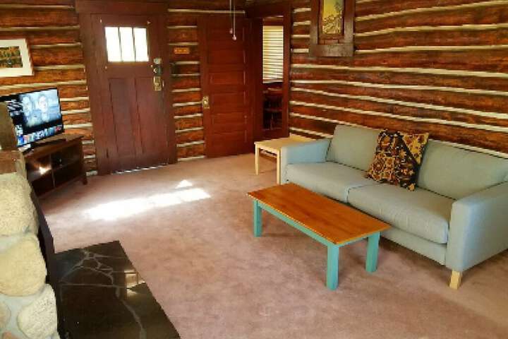 Room 52 of 73