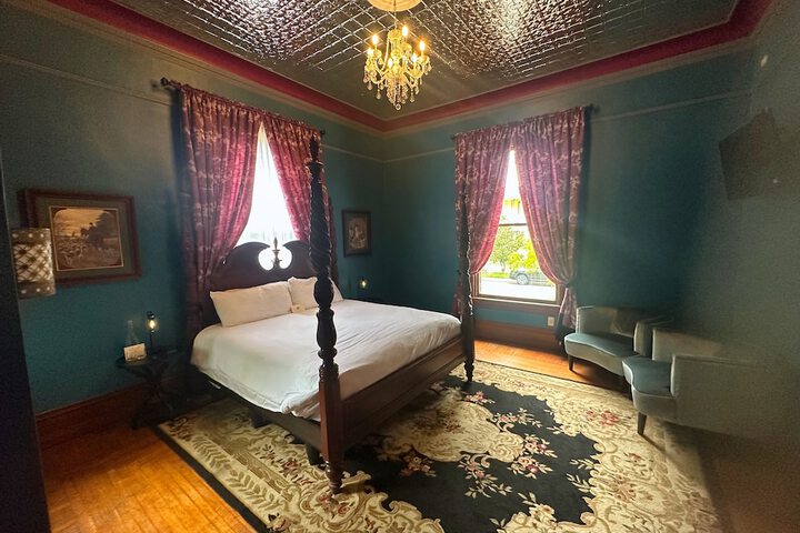 Room 11 of 55