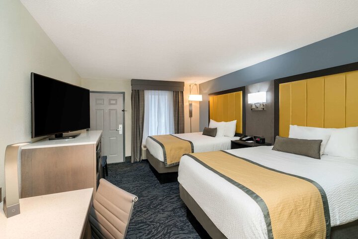 Room 18 of 27