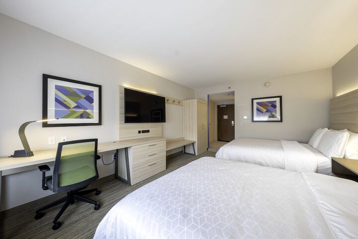 Room 18 of 35
