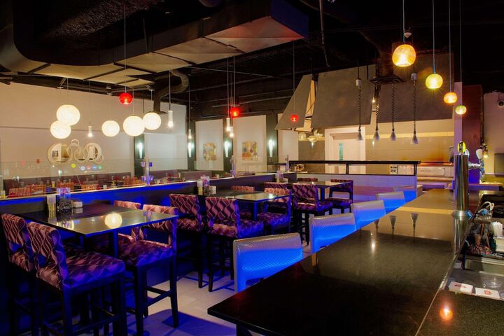 Lounge 41 of 43