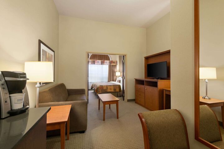 Room 31 of 38