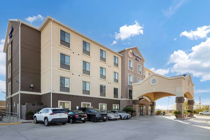 Hotel 2 of 37