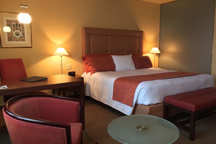 Room 17 of 34