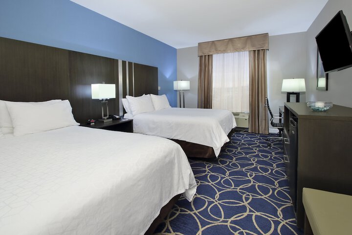 Holiday Inn Express & Suites Houston North - IAH Area by IHG