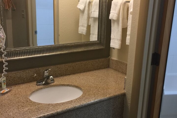 Room 48 of 75