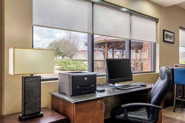 Business Center 69 of 69