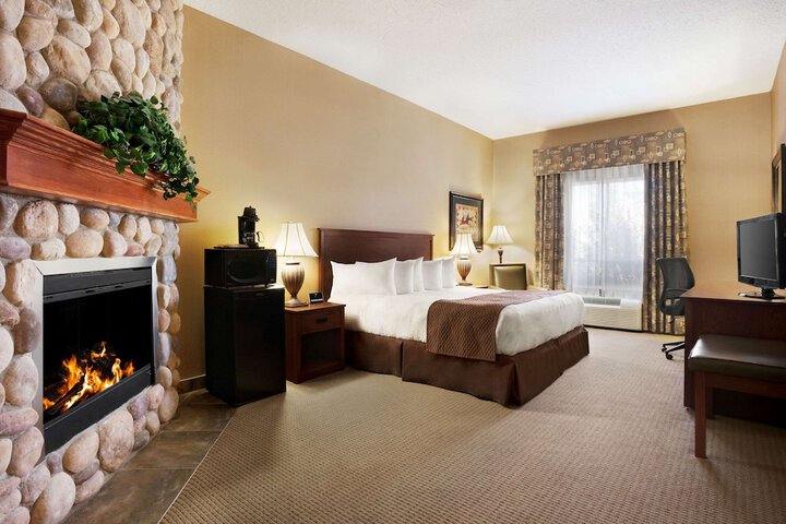 Room 7 of 19