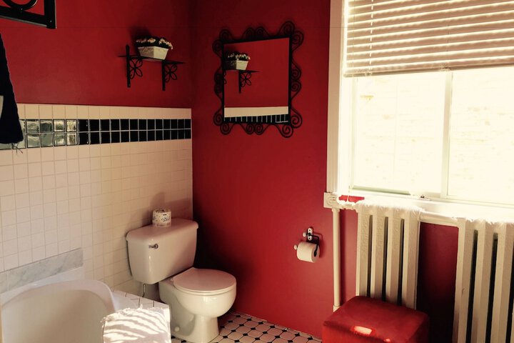 Room 5 of 57