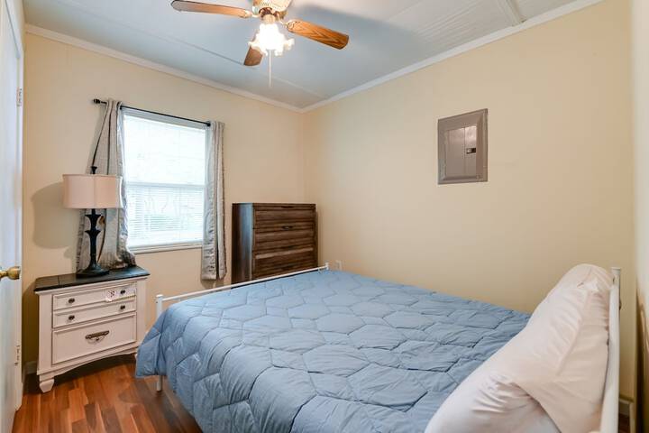 Cozy Edenton Vacation Rental w / Boat Dock Access!