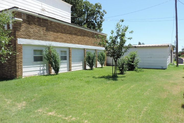 Hunters Lodge Motel