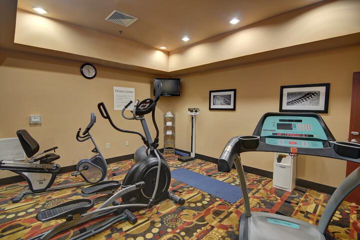 Holiday Inn Express & Suites Altus by IHG