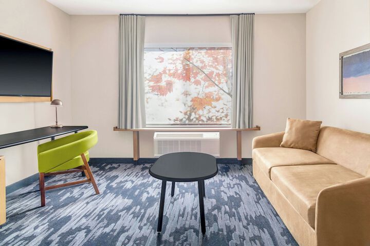 Fairfield Inn & Suites by Marriott Detroit Taylor
