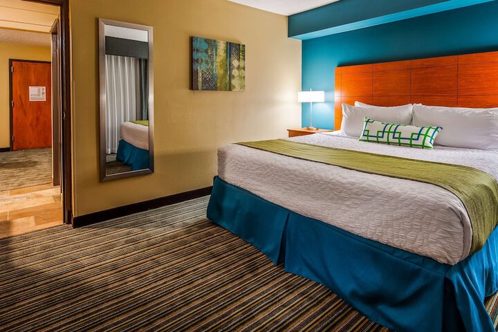 Best Western Warren Hotel