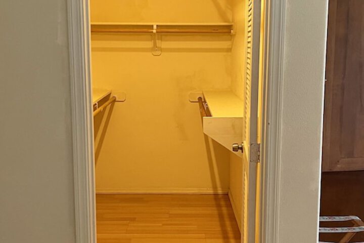 Room 60 of 74