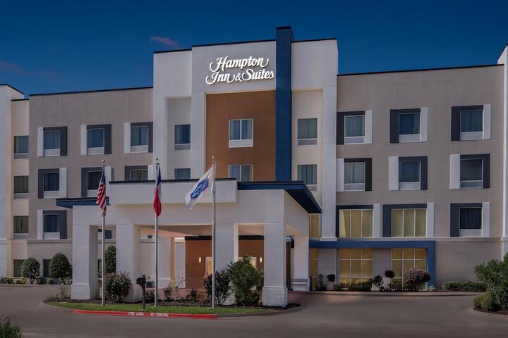 Hampton Inn & Suites Waxahachie