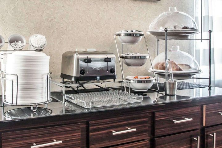Breakfast/Coffee Service 33 of 35