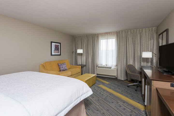 Room 10 of 30