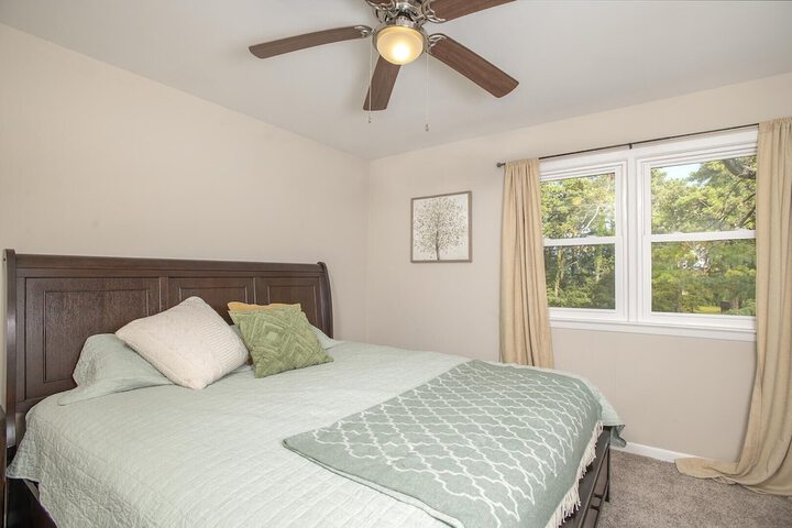 Cardinal Seas 5 Bedroom Home by RedAwning