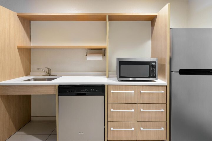 Home2 Suites by Hilton Nokomis Sarasota Casey Key