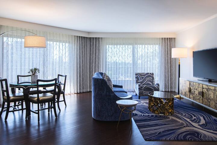 Avenue of the Arts Costa Mesa a Tribute Portfolio Hotel