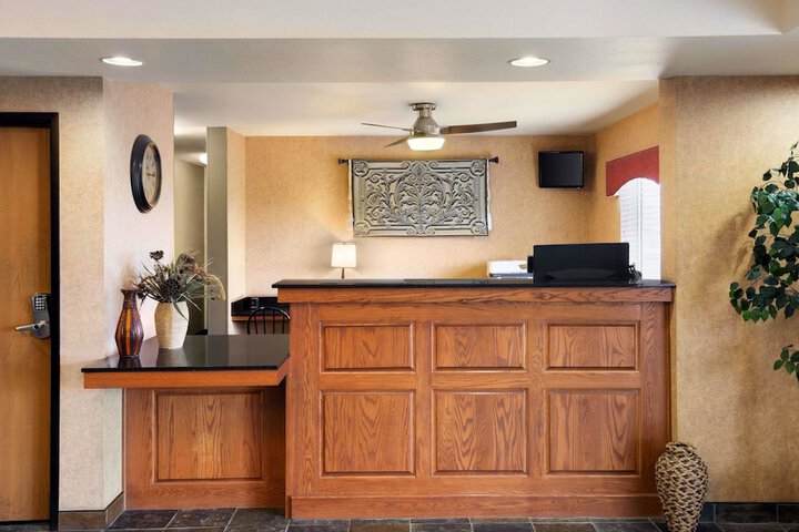 Baymont by Wyndham Fremont