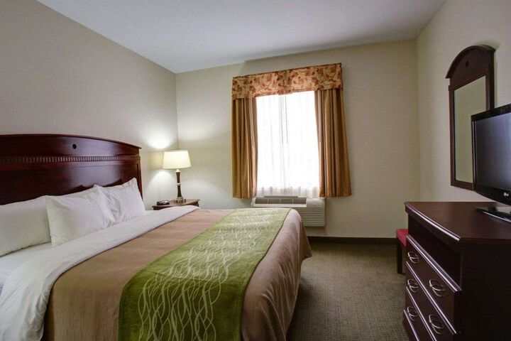 Room 10 of 33