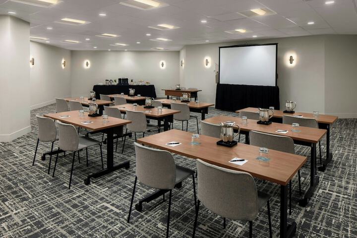 AC Hotel by Marriott Portland Lake Oswego