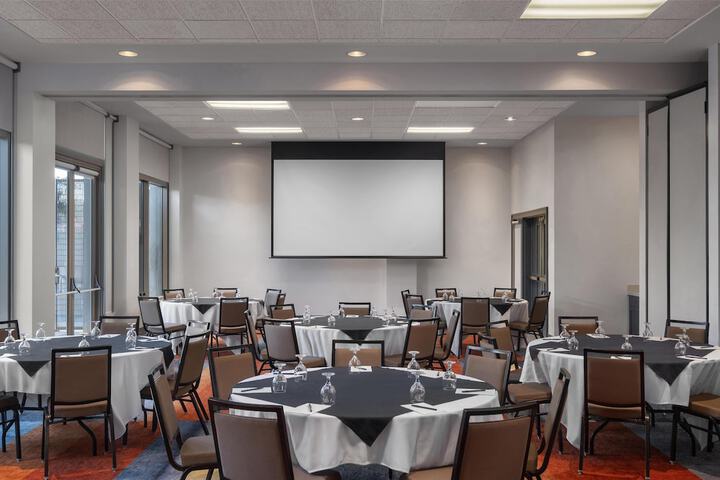 HYATT house Emeryville / San Francisco Bay Area
