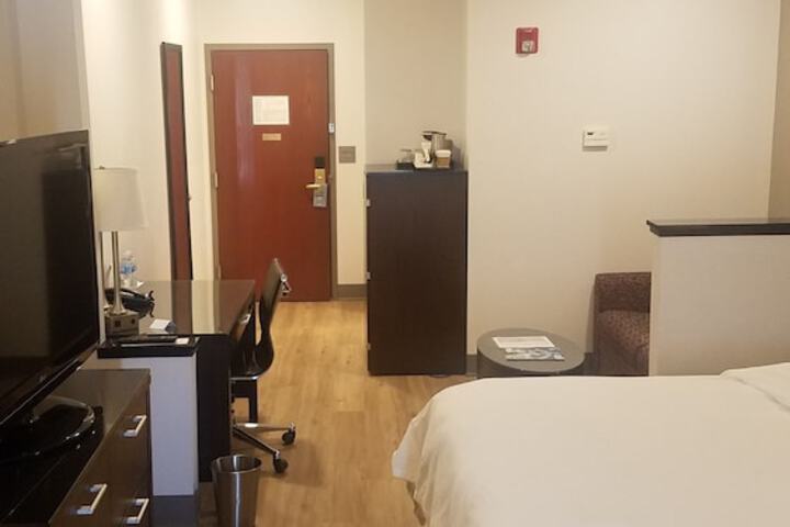 Room 14 of 50