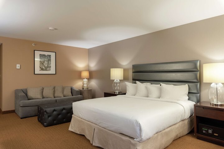 Room 22 of 64