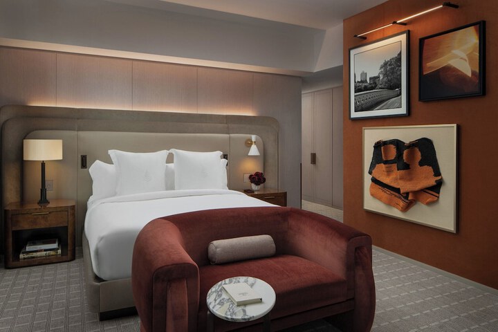 Room 71 of 110