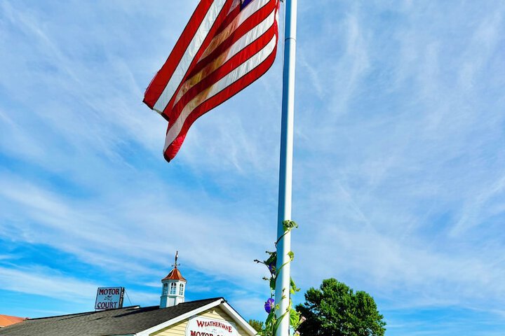 Weathervane Motor Court