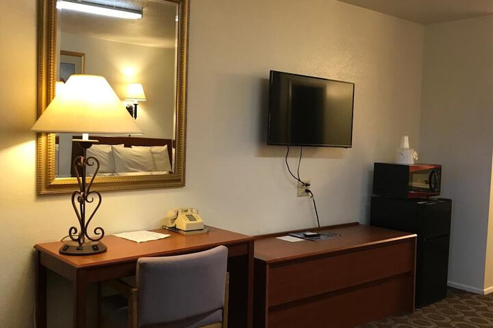 Room 33 of 39