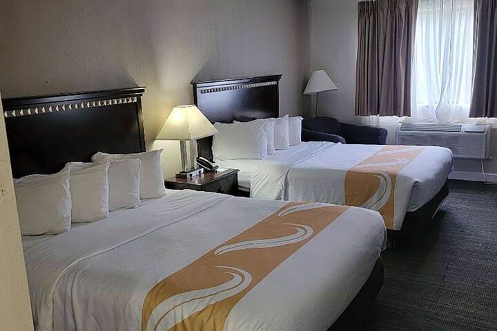 Room 12 of 24