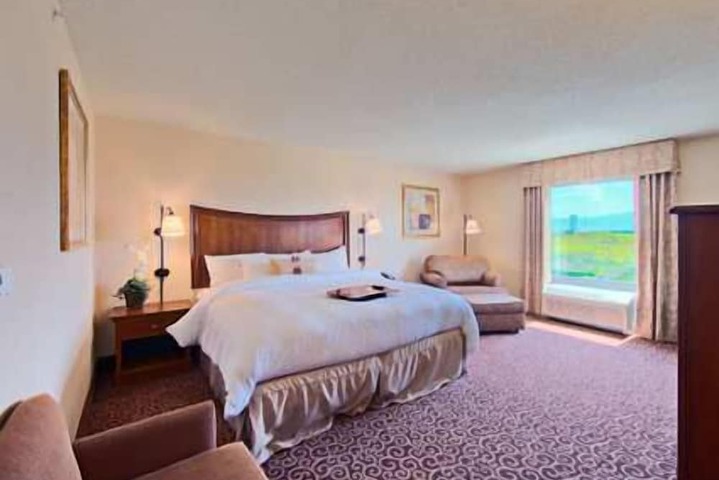 Room 10 of 29