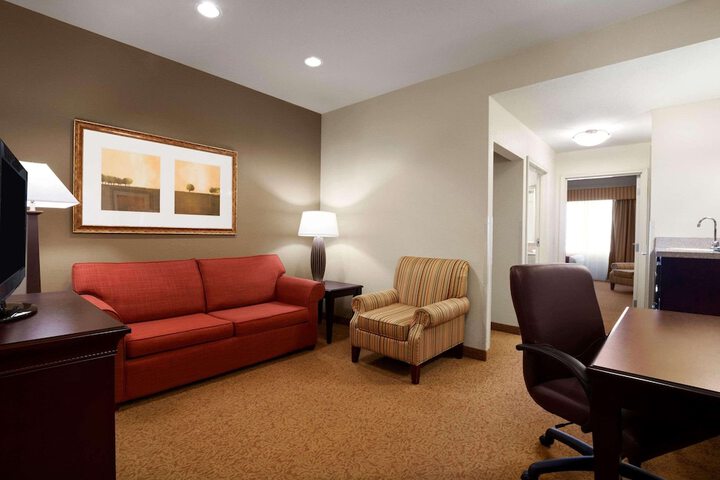 Room 16 of 36