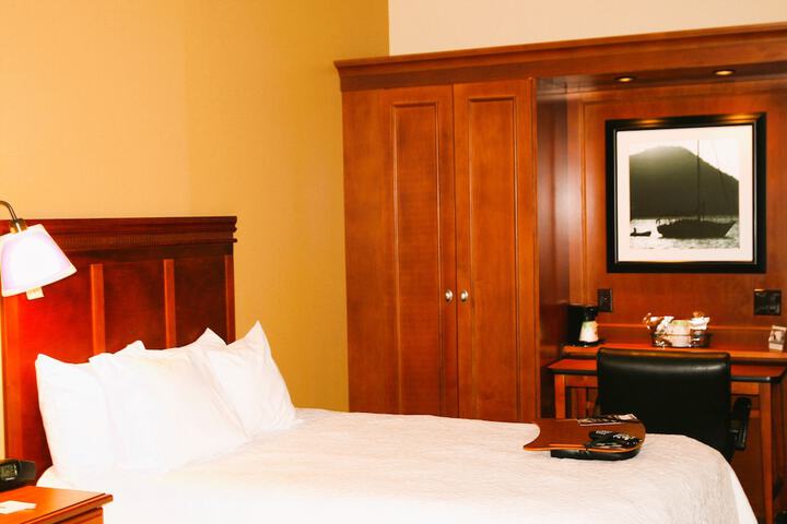 Room 30 of 62