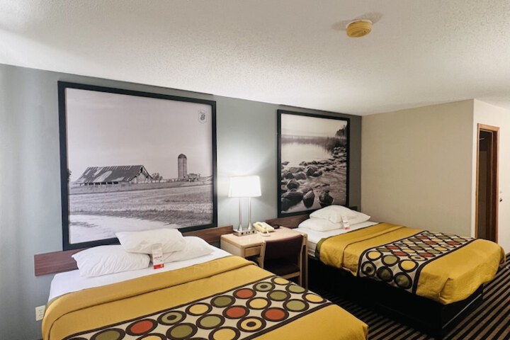 Room 19 of 58