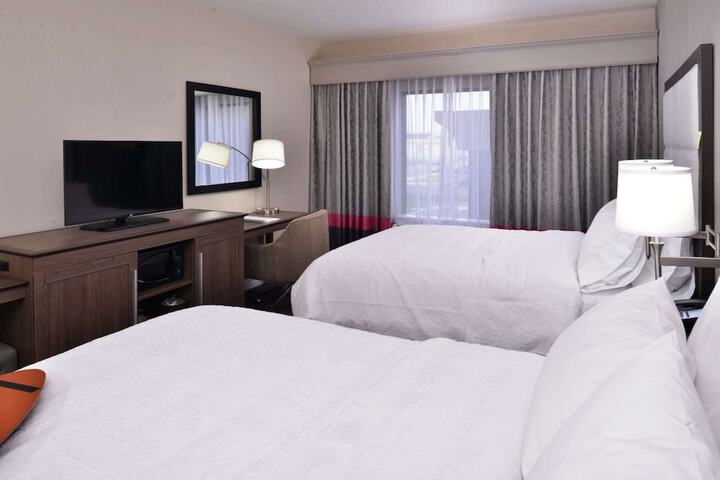Room 9 of 30