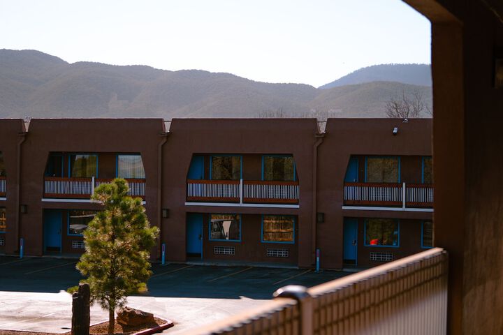 Taos Valley Lodge