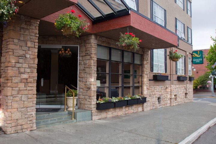 Hotel 3 of 66