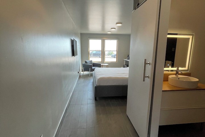 Room 27 of 29