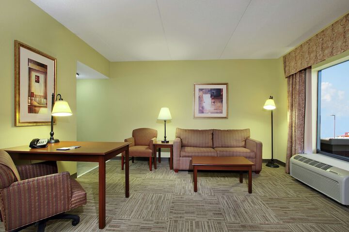 Room 21 of 34