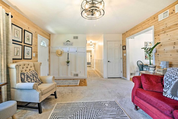 Berkeley Springs Vacation Home w / Fire Pit!